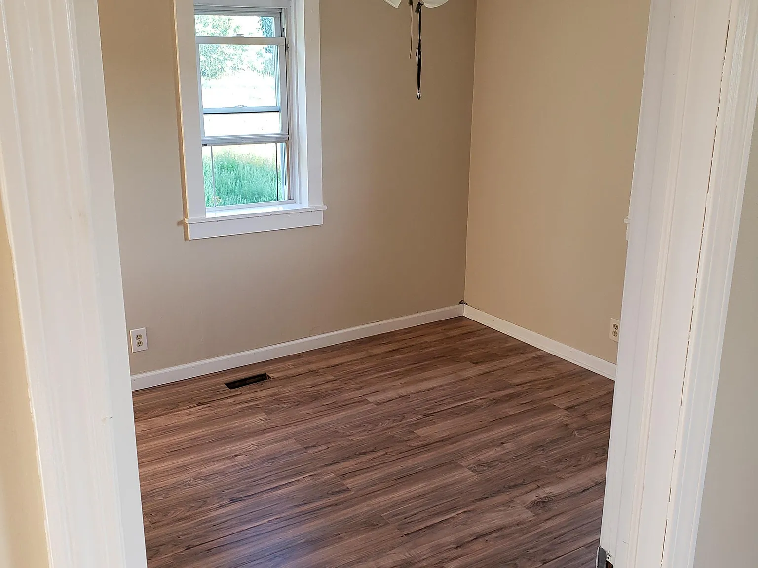 3309 Creek Rd — Photo 2