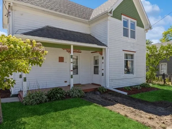 113 E 4th St, Solon, IA 52333