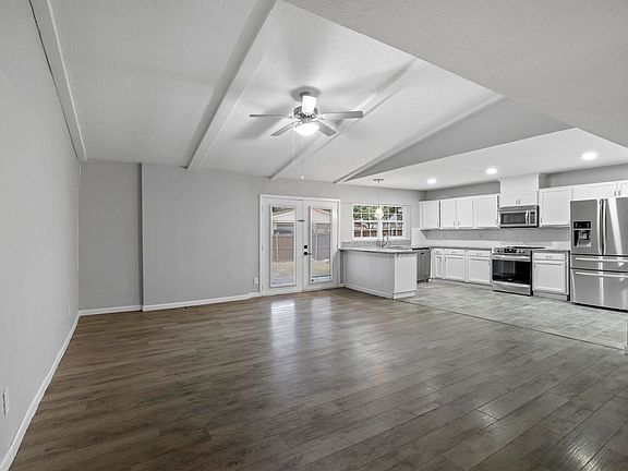 4th image of 5005 Strickland Ave