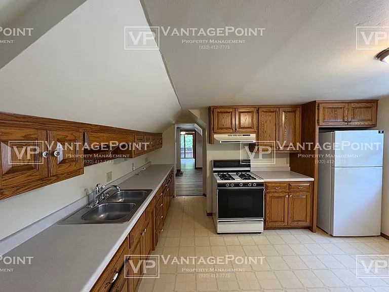 1365 Stuart St — Photo 11