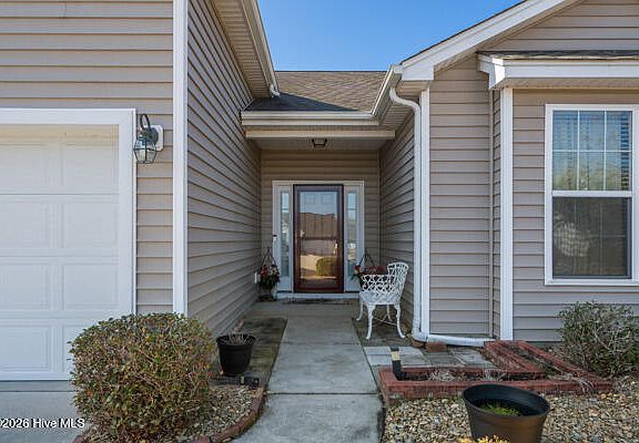 4th image of 777 Haystack Way #62