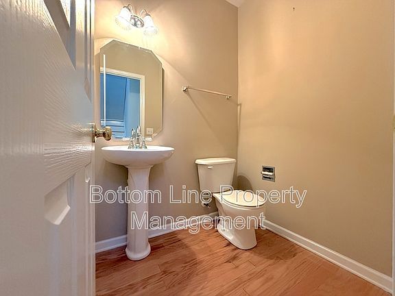 4th image of 10965 Princeton Village Dr