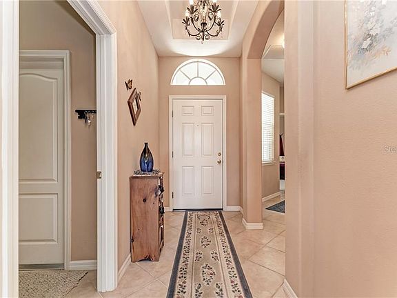 3rd image of 5109 Lakehurst Ct