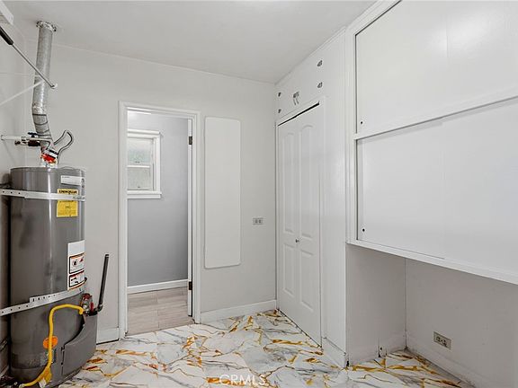 5th image of 84 S Park St