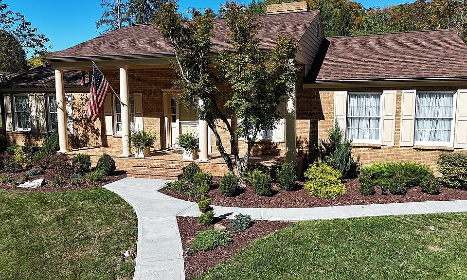 1st image of 138 Mockingbird Pl