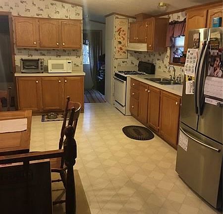 4th image of 745 Galaxy Dr