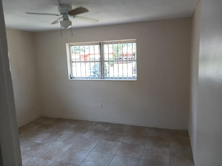 560 NE 143rd St — Photo 19