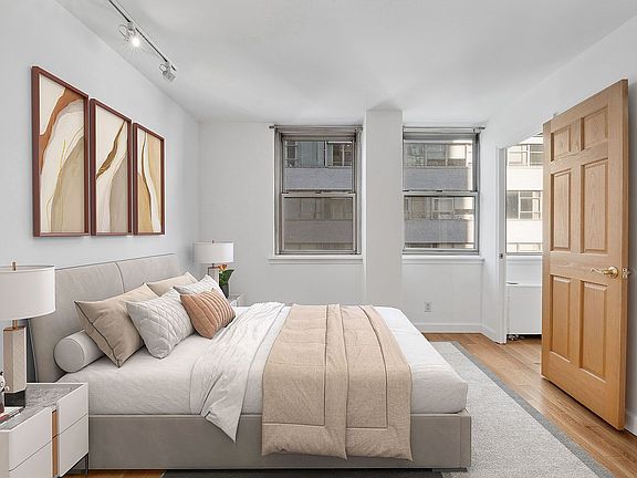 3rd image of 200 E 58th St APT 14C