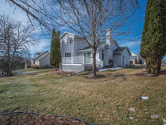 3rd image of 627 Cambridge Drive