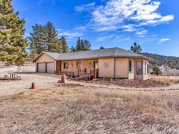 2nd image of 1564 Larkspur Lane