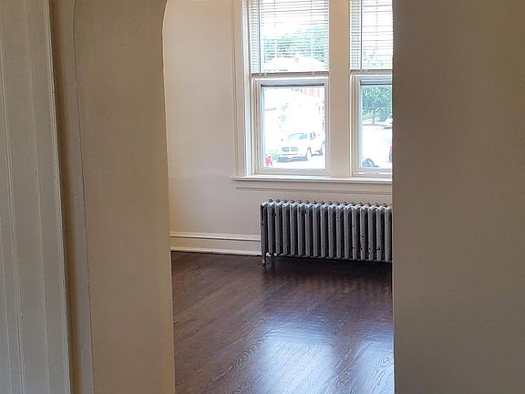 3rd image of 3525 N Linder Ave #2