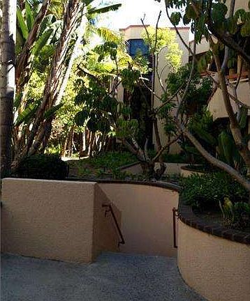 3rd image of 941 W Carson St APT 114