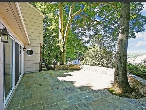 4th image of 40 Custis Ave #1L