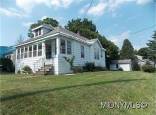 8 White St, Clark Mills, NY 13321
