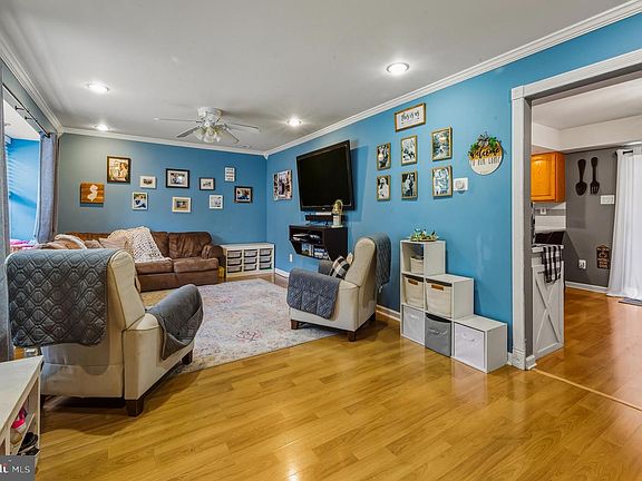 4th image of 345 Ivy Dr