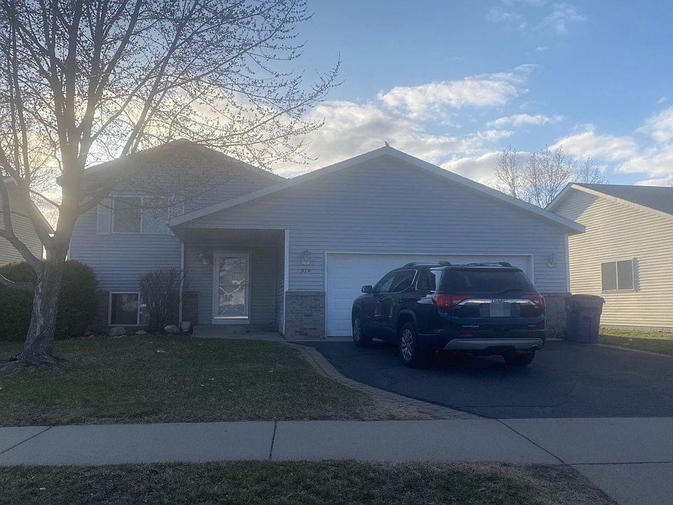 1st image of 919 Savanna Ave