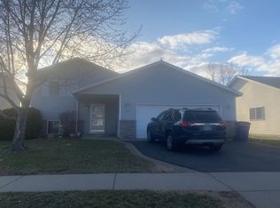 919 Savanna Ave, Saint Cloud, MN 56303