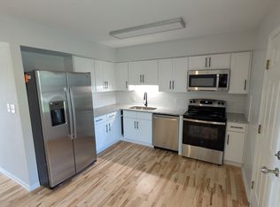 918 N Poindexter St #B, Elizabeth City, NC 27909