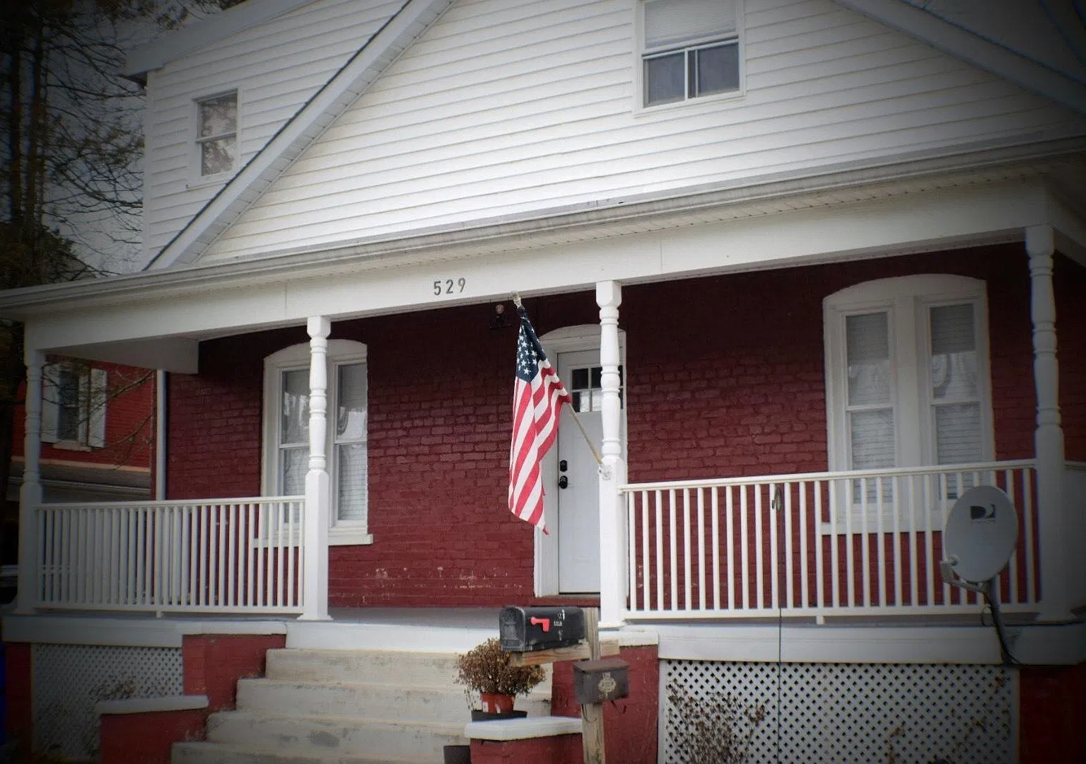 3 bed, 1333 sqft, $1,745 — Photo 1