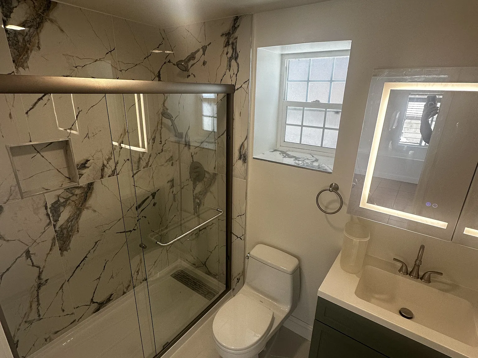 2 bed, 900 sqft, $2,000 — Photo 3