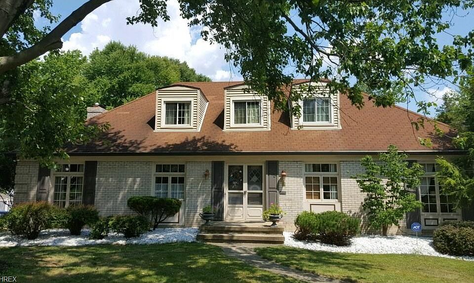 1st image of 515 Merriman Rd