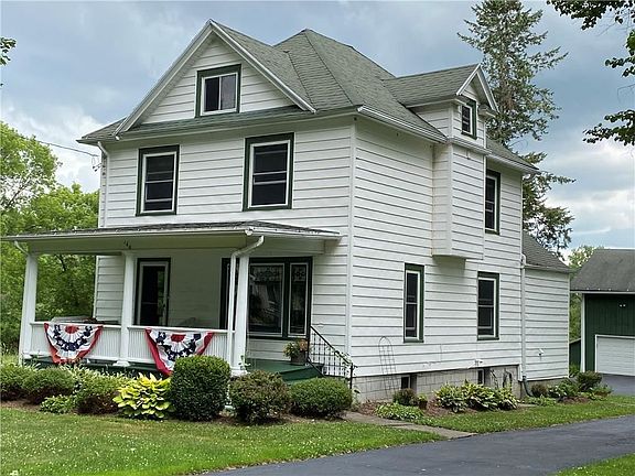 2nd image of 160 Wyoming St