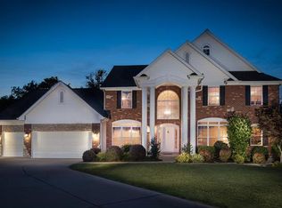 233 Bluff View Cir, Saint Louis, MO 63129