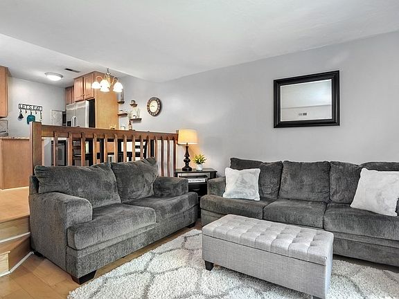 3rd image of 117 Tall Oaks Dr Unit F