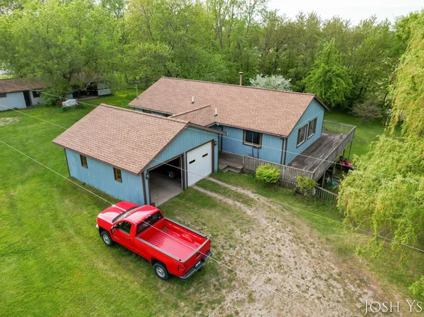 160 Broman St NE, Sparta, MI 49345