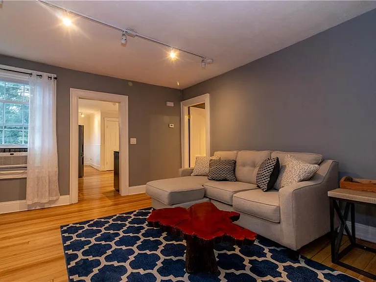 21 School St #3 — Photo 3