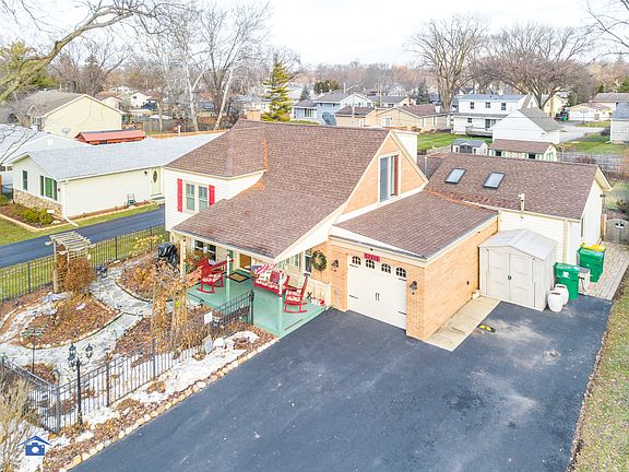 2nd image of 37211 N Lake Shore Dr