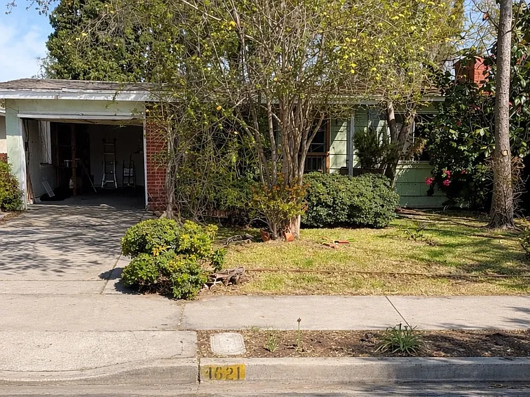 4621 Dana Dr — Photo 1