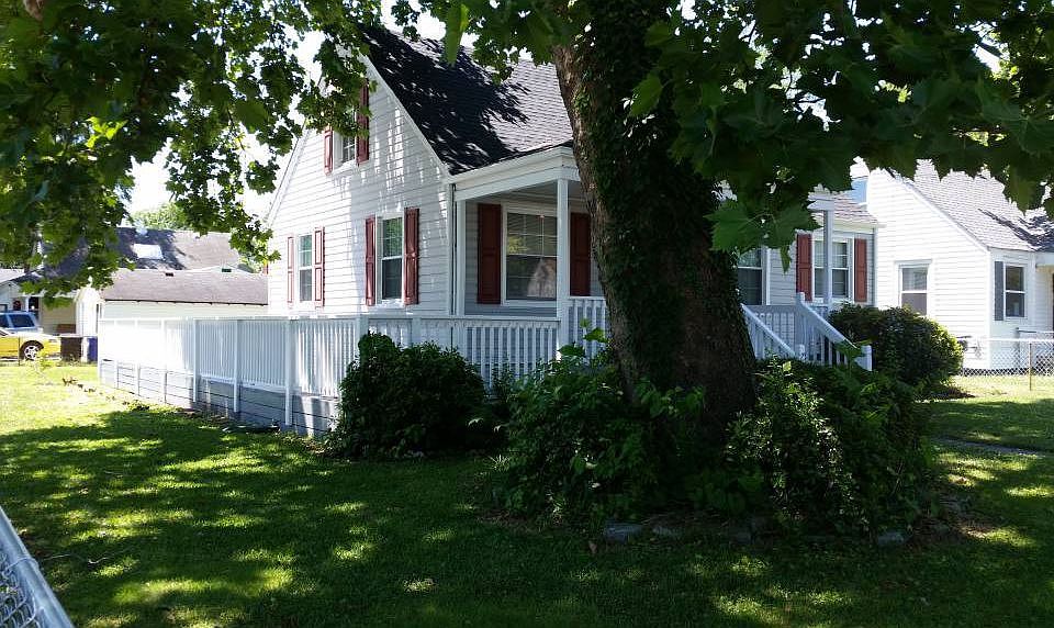 1st image of 3401 Winchester Dr
