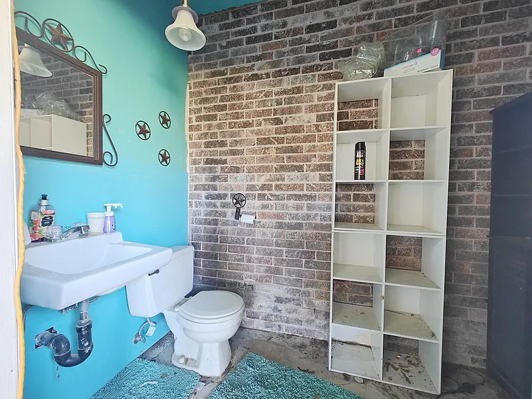 15606 Pinedell Dr — Photo 23