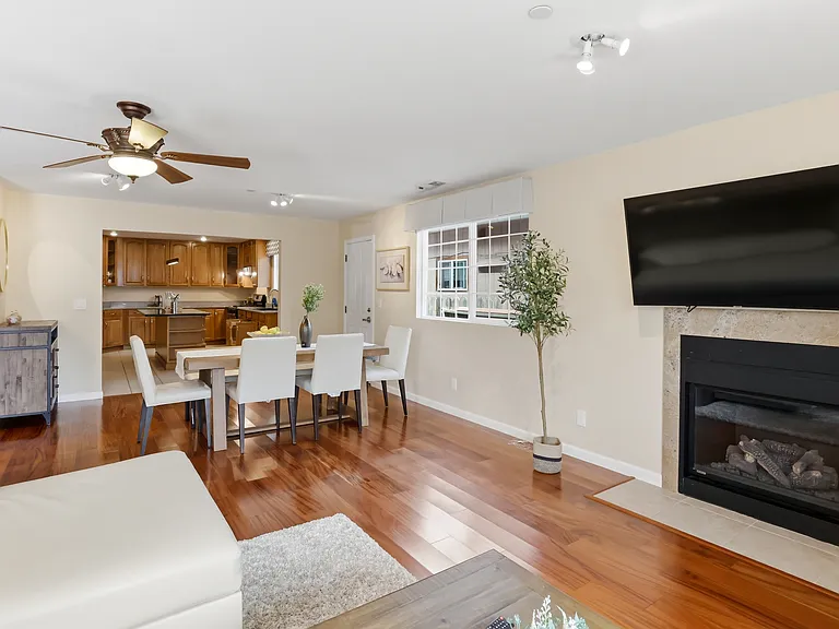 609 Stanford Ave — Photo 8
