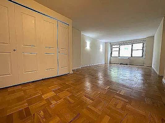 1st image of 250 E 63rd St APT 506