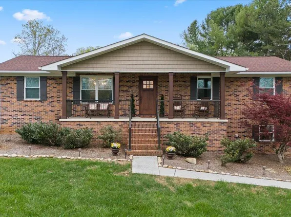 2404 Cunningham Rd, Knoxville, TN 37918