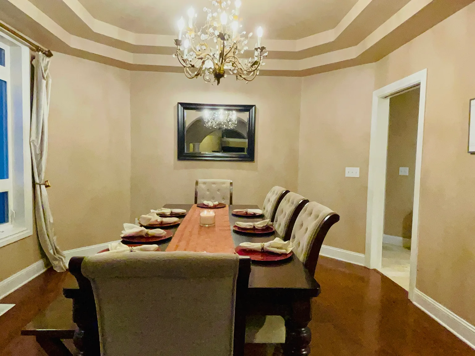4 bed, 3264 sqft, $3,950 — Photo 2