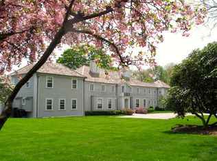 1514 Hillside Rd, Fairfield, CT 06824