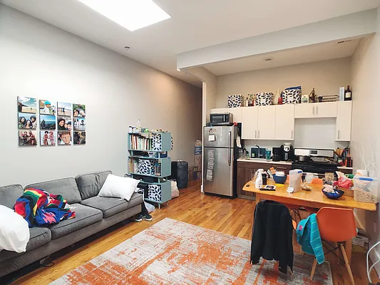 Rented by Manhattan Management LLC | media 1