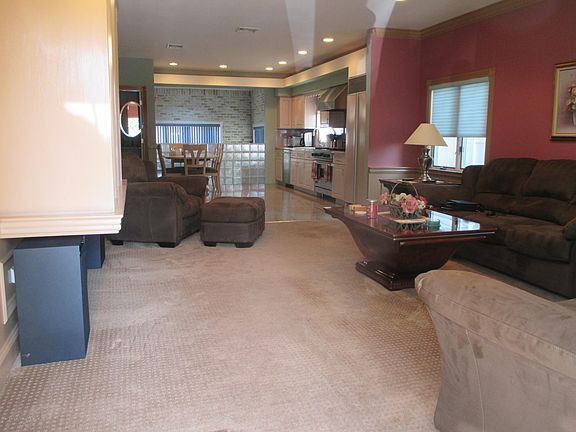 3rd image of 77 Piave Ave