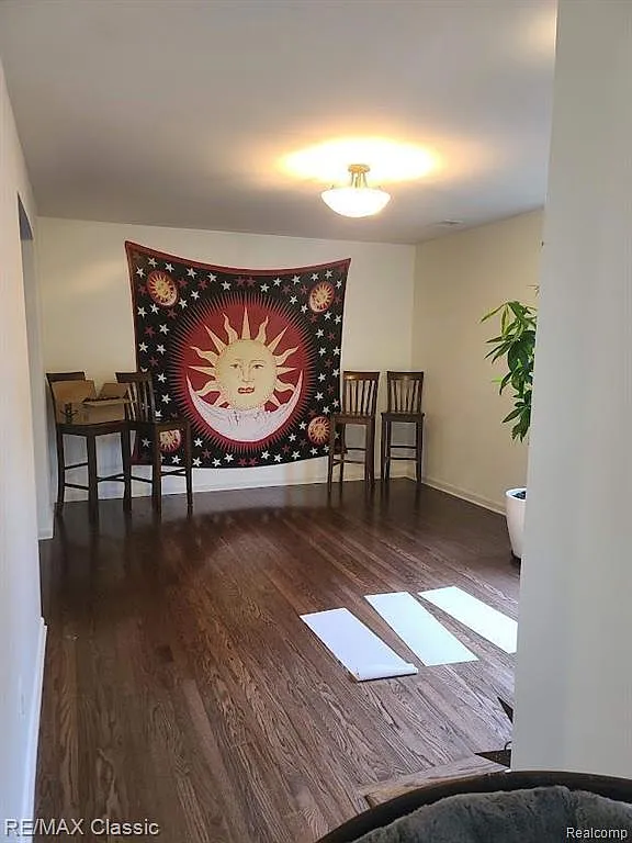 2 bed, 1756 sqft, $2,195 — Photo 4