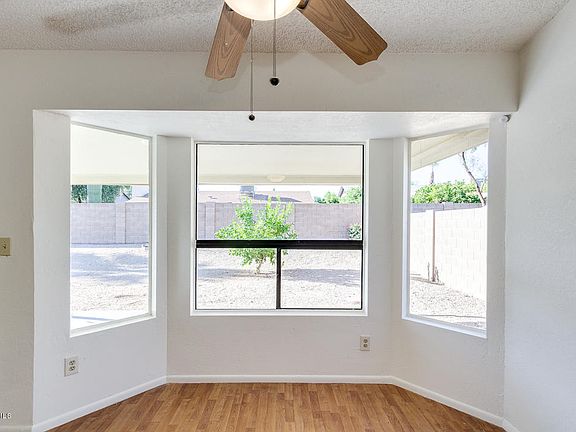 4th image of 3116 E JOHN CABOT Drive