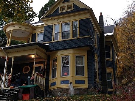 2nd image of 60 Diamond St