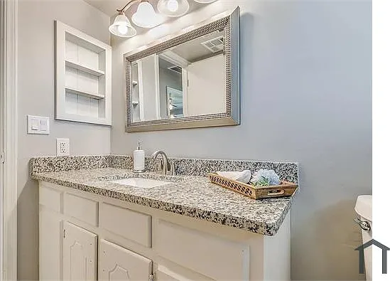 11001 N Blackwelder Ave — Photo 13