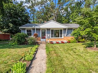 900 Barton Dr, Ann Arbor, MI 48105