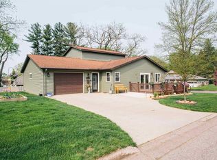 115 E 1st St, Neillsville, WI 54456