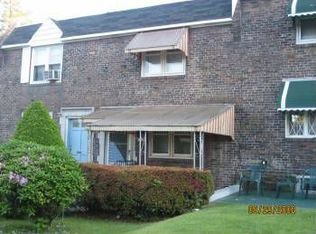 1040 Springfield Rd, Collingdale, PA 19023