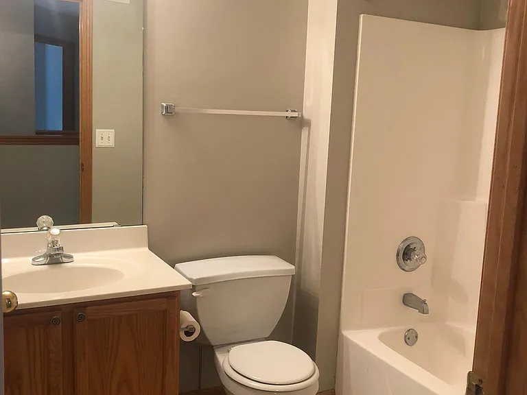9124 Holly Ln N — Photo 13