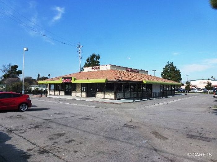 2nd image of 13075 Victory Blvd